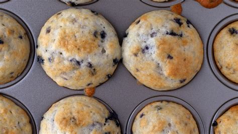 what are imitation blueberries made of